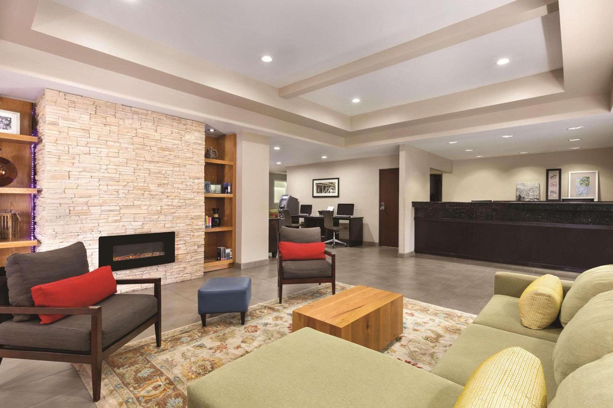 Country Inn & Suites By Radisson, Fresno North, Ca מראה חיצוני תמונה